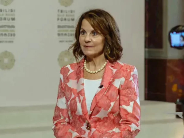 აშშ ელჩი აშშ ელჩი