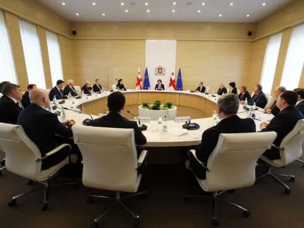 მთავრობის ადმინისტრაცია მთავრობის ადმინისტრაცია